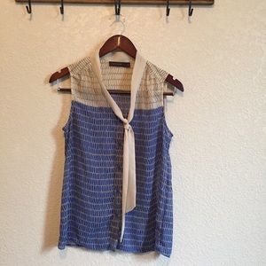 The Limited Sleeveless Blouse. Sz.s